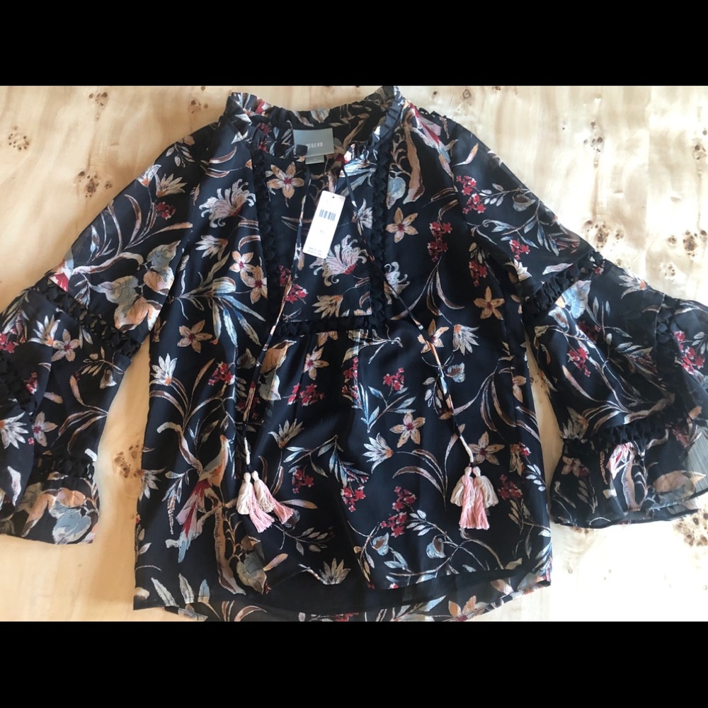 NWT Maeve Anthropologie shirt- XS